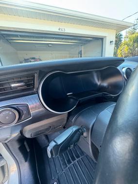 2022 Ford Mustang Mach 1