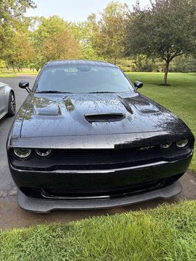Black 2016 Dodge Challenger SRT Hellcat