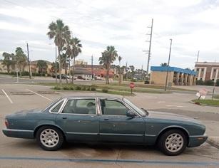Blue 1999 Jaguar XJ Base
