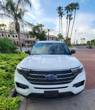 White 2022 Ford Explorer XLT