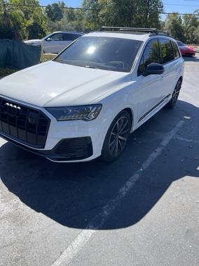 White 2021 Audi SQ7 4.0T Prestige