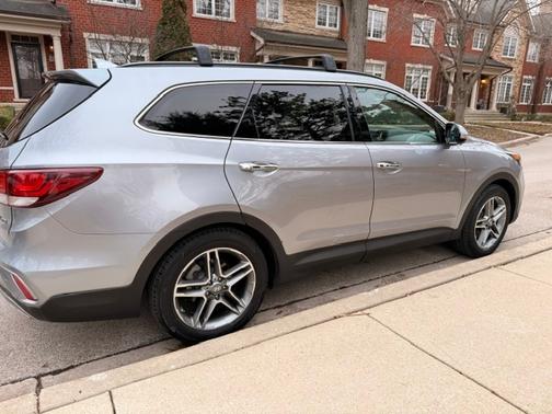 Silver 2018 Hyundai SANTA FE SE Ultimate