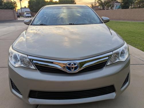 2014 Toyota Camry Hybrid LE