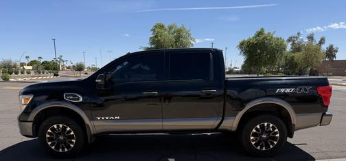 2017 Nissan Titan PRO-4X
