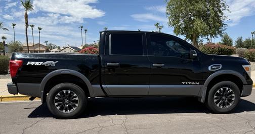 2017 Nissan Titan PRO-4X