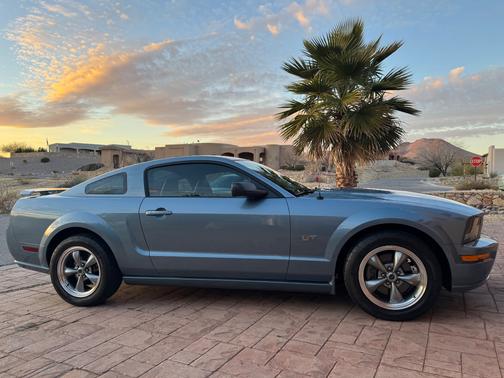 2005 Ford Mustang GT