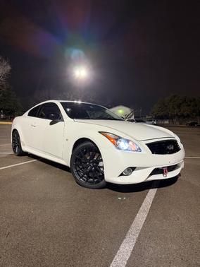 White 2015 INFINITI Q60 S Limited