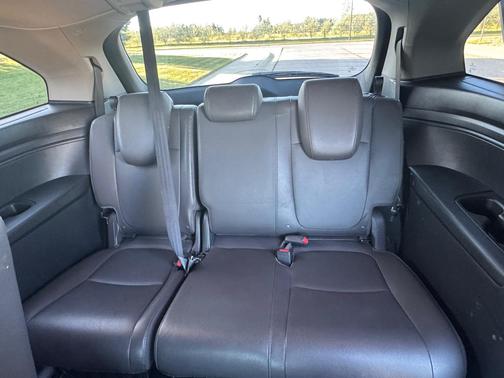 Gray 2019 Honda Odyssey EX-L