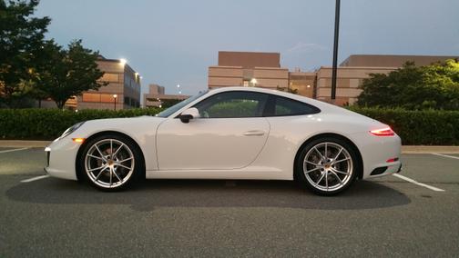 2017 Porsche 911 Carrera