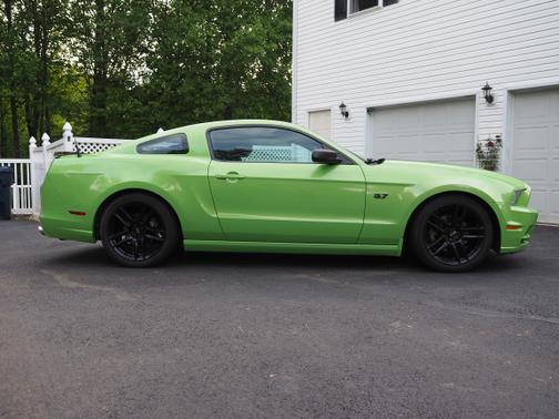 2014 Ford Mustang V6 Premium