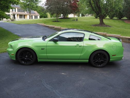 2014 Ford Mustang V6 Premium