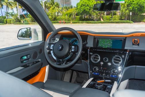 Gray 2021 Rolls-Royce Cullinan Base