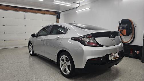 2018 Chevrolet Volt LT