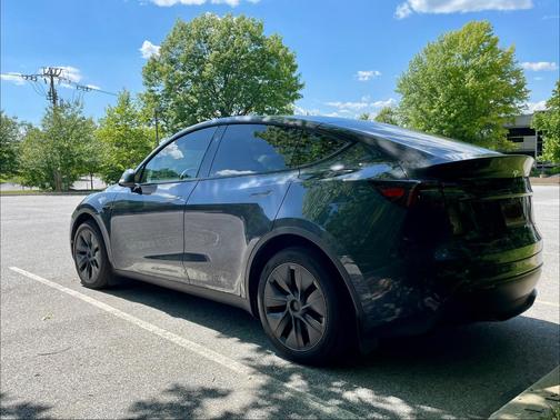 Gray 2024 Tesla Model Y Long Range