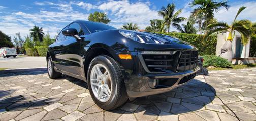 2017 Porsche Macan Base