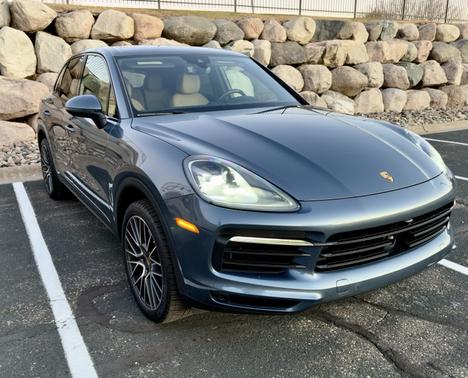Gray 2019 Porsche Cayenne Cayenne