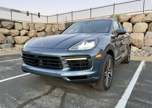 Gray 2019 Porsche Cayenne Cayenne