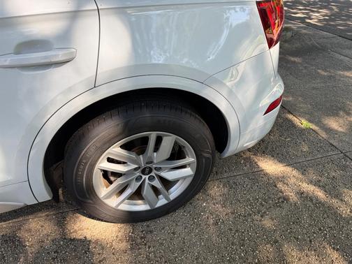 White 2022 Audi Q5 45 S line Premium