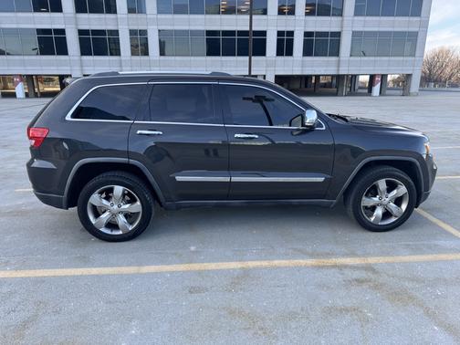 2011 Jeep Grand Cherokee Overland
