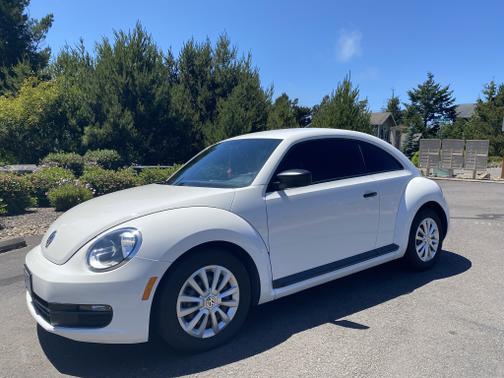 2012 Volkswagen Beetle Base