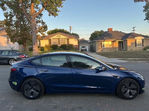 2022 Tesla Model 3 Base