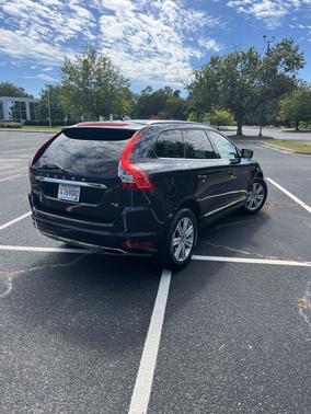 2017 Volvo XC60 T5 Inscription