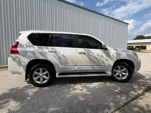 White 2013 Lexus GX 460 Base
