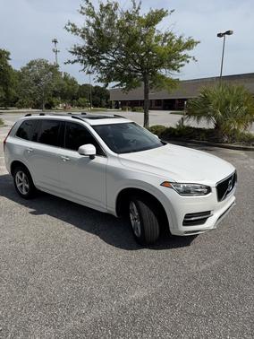 White 2016 Volvo XC90 T5 Momentum
