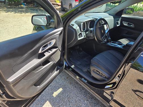 Black 2017 Chevrolet Equinox 1LT