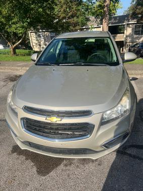 Gold 2015 Chevrolet Cruze 1LT