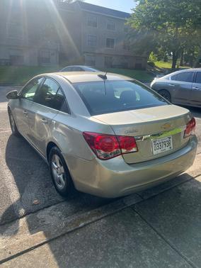 Gold 2015 Chevrolet Cruze 1LT