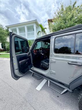 Gray 2018 Jeep Wrangler Unlimited Rubicon