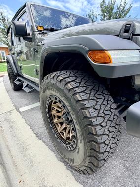 Gray 2018 Jeep Wrangler Unlimited Rubicon