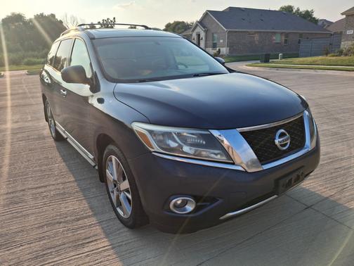 2013 Nissan Pathfinder Platinum
