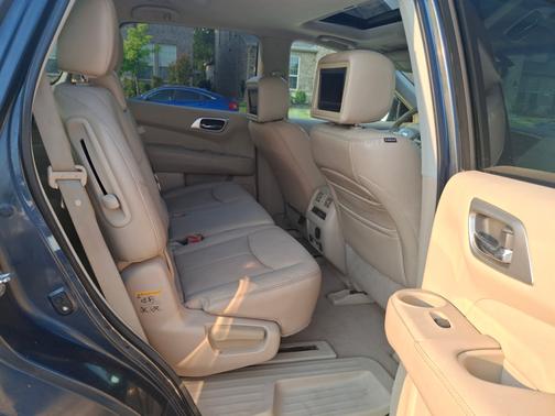 2013 Nissan Pathfinder Platinum