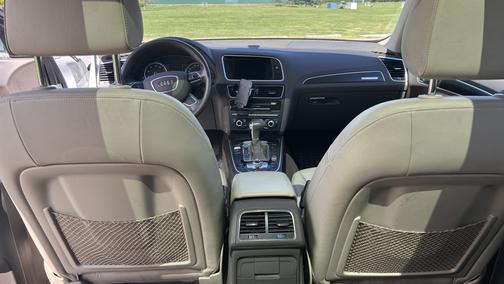 White 2016 Audi Q5 2.0T Premium