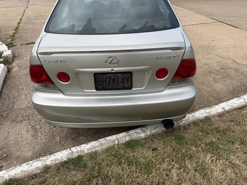2002 Lexus IS 300 Base