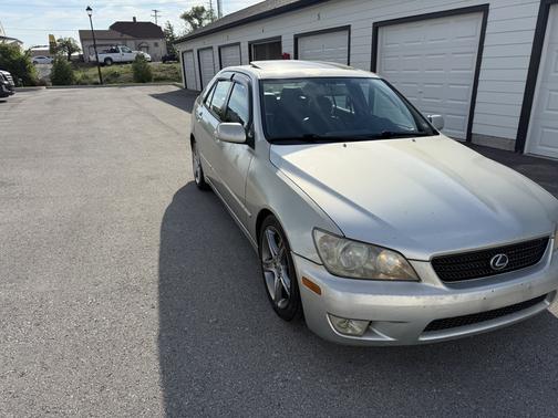 2002 Lexus IS 300 Base