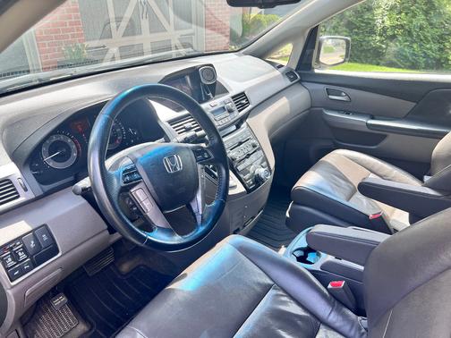 2011 Honda Odyssey Touring Elite