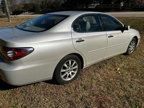 2004 Lexus ES 330 Base