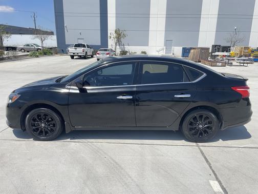 Black 2018 Nissan Sentra S