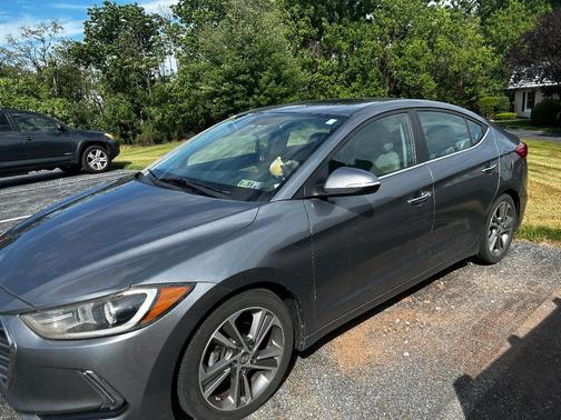 Gray 2017 Hyundai ELANTRA Limited