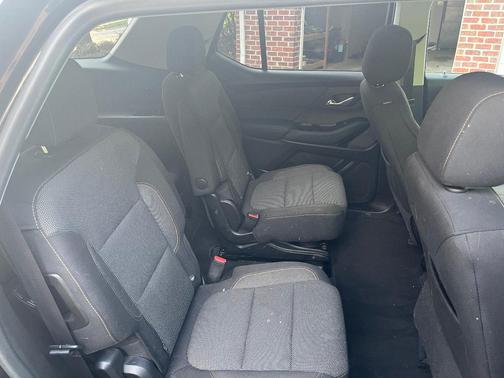 Black 2019 Chevrolet Traverse LT Cloth