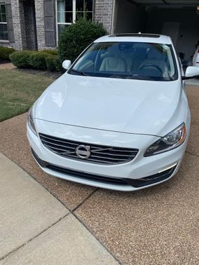 White 2015 Volvo S60 T5 Premier Plus
