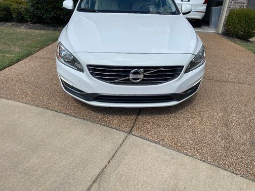 White 2015 Volvo S60 T5 Premier Plus