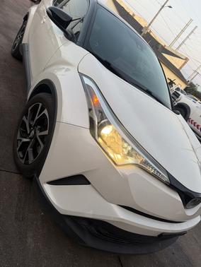 White 2019 Toyota C-HR Limited