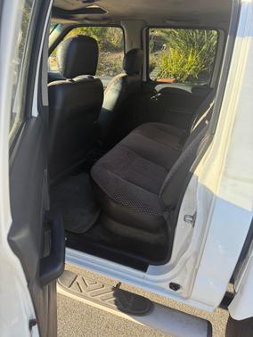 2001 Nissan Frontier SE Crew Cab