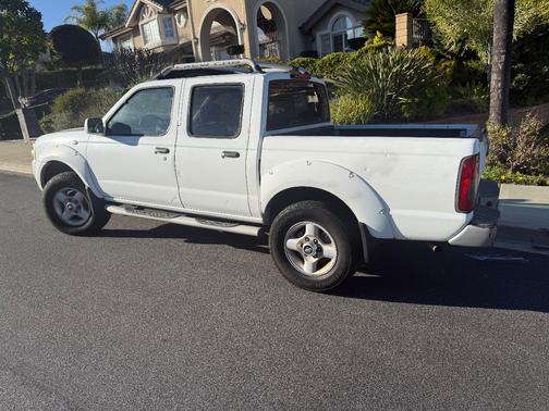 2001 Nissan Frontier SE Crew Cab