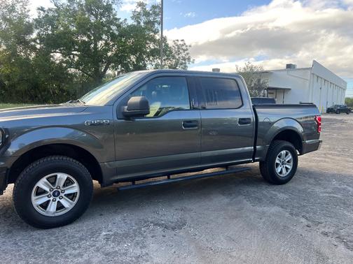 White 2018 Ford F-150 XLT