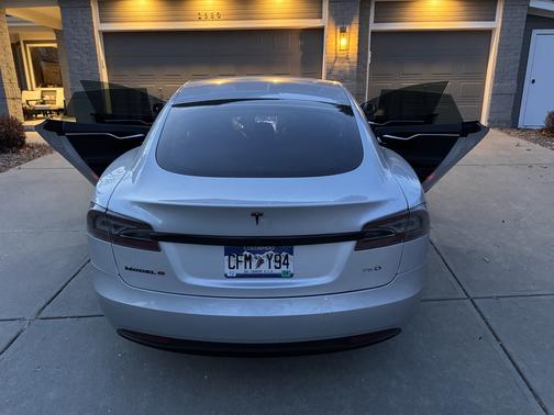 2017 Tesla Model S 75D